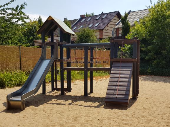 spielplatz_2.jpg